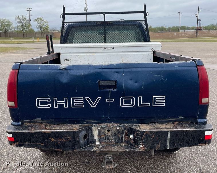 image for item MS9683 2000 Chevrolet C2500  pickup truck