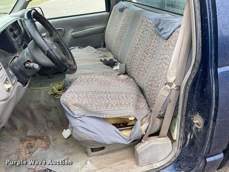 image for item MS9683 2000 Chevrolet C2500  pickup truck