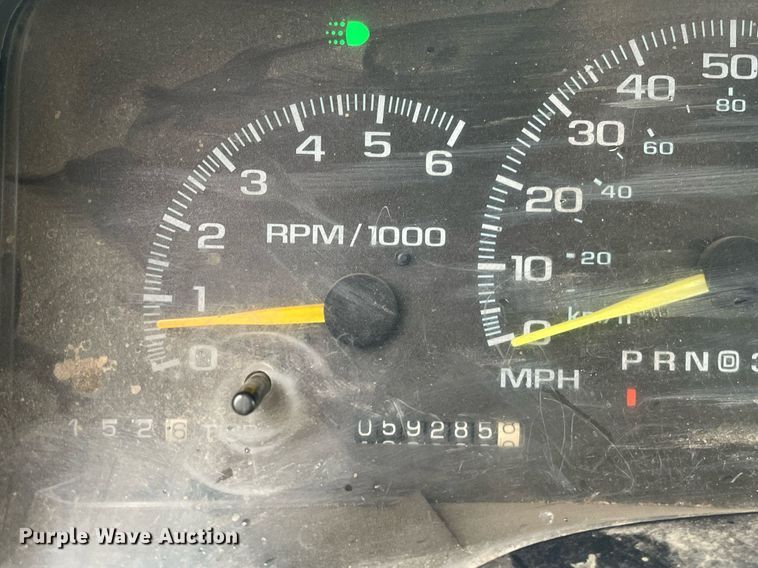 image for item MS9683 2000 Chevrolet C2500  pickup truck