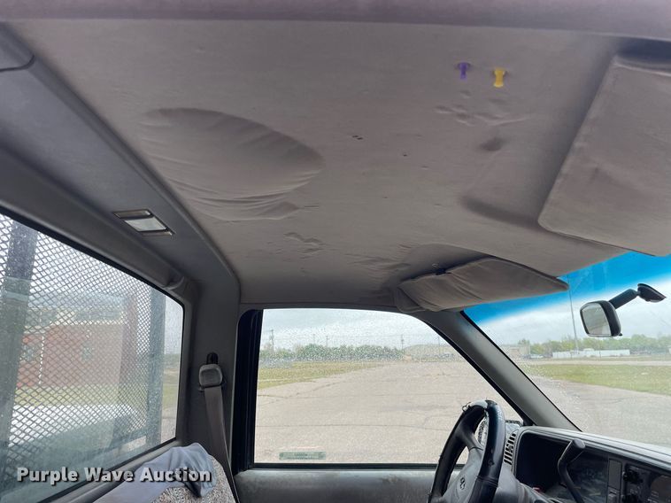 image for item MS9683 2000 Chevrolet C2500  pickup truck