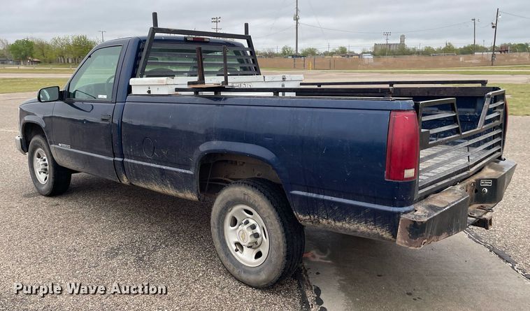 image for item MS9685 2000 Chevrolet C2500  pickup truck