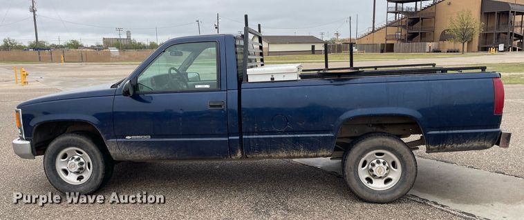 image for item MS9685 2000 Chevrolet C2500  pickup truck