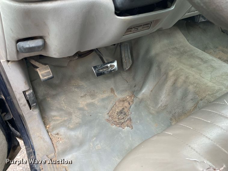 image for item MS9685 2000 Chevrolet C2500  pickup truck