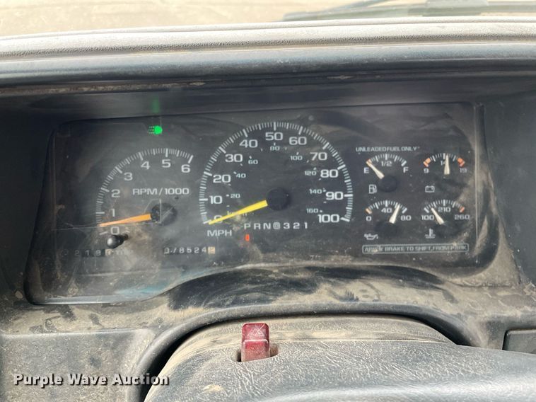 image for item MS9685 2000 Chevrolet C2500  pickup truck