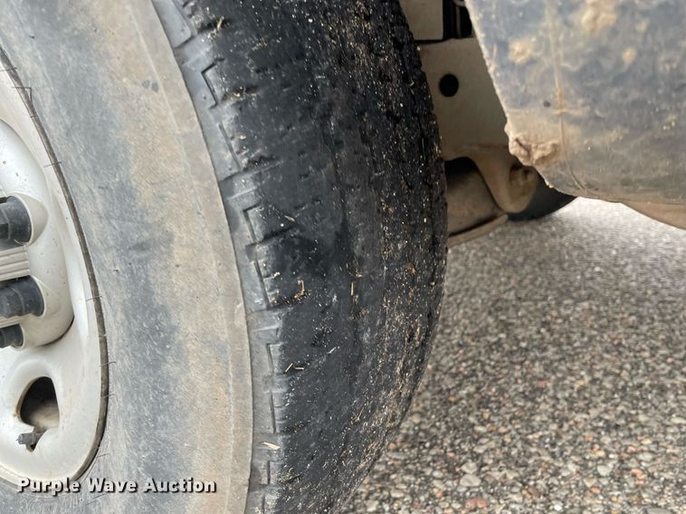 image for item MS9685 2000 Chevrolet C2500  pickup truck