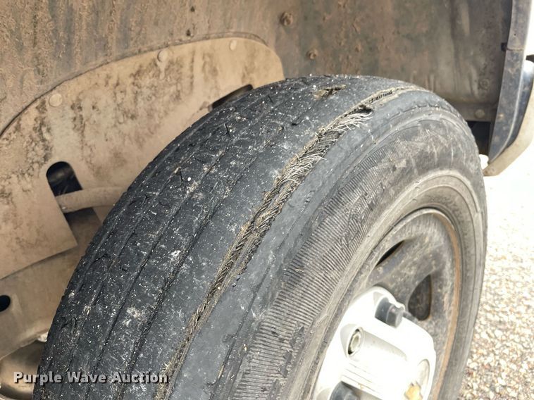 image for item MS9685 2000 Chevrolet C2500  pickup truck