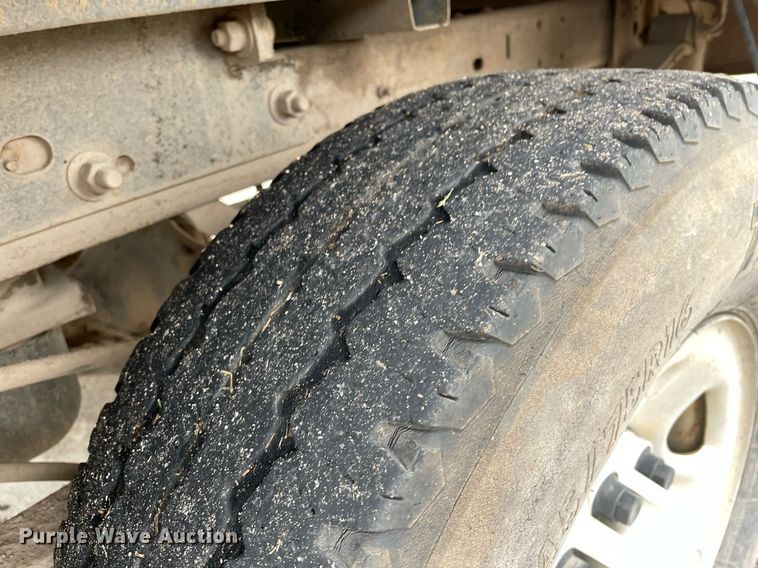 image for item MS9685 2000 Chevrolet C2500  pickup truck