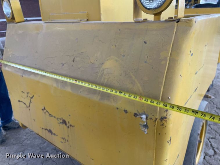 image for item MS9686 Hyster C530A  pneumatic roller