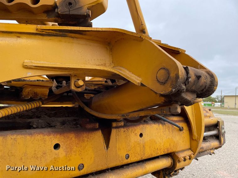 image for item MS9692 1984 John Deere 670A  motor grader