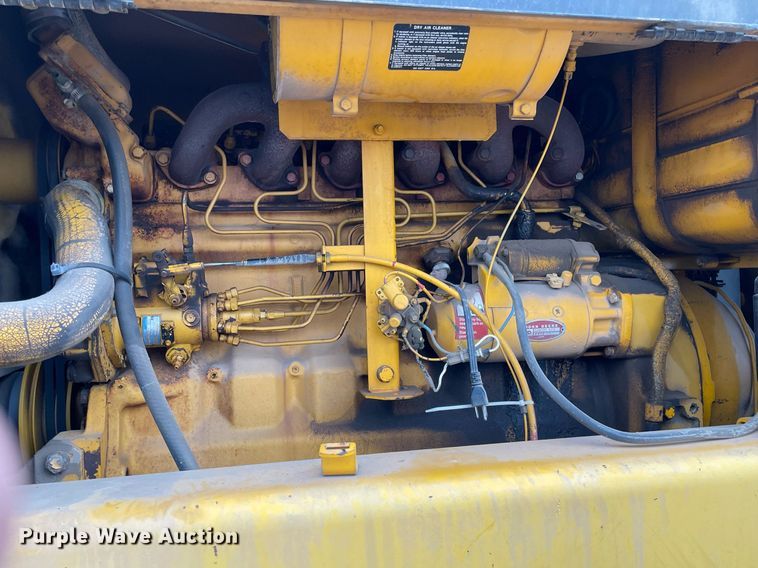 image for item MS9692 1984 John Deere 670A  motor grader