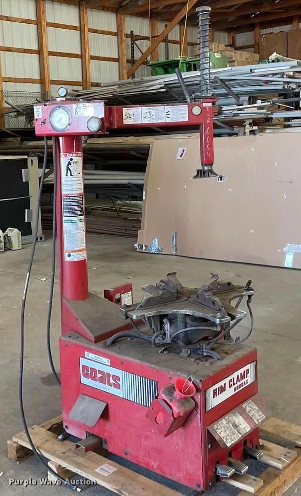 Coats 5050AX rim clamp tire machine in Ellsworth , KS | Item MS9715 ...