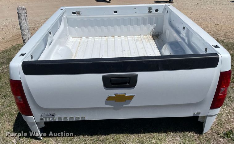 image for item MS9726 Chevrolet Silverado LS  pickup truck bed