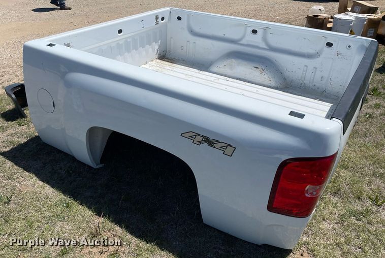 image for item MS9726 Chevrolet Silverado LS  pickup truck bed