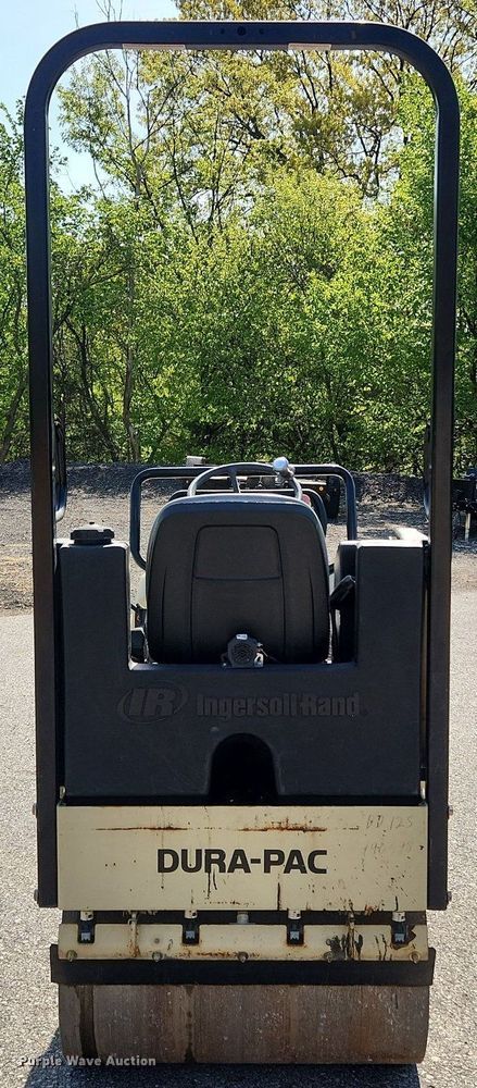 image for item MW9730 Ingersoll Rand DD12S  double drum vibratory roller