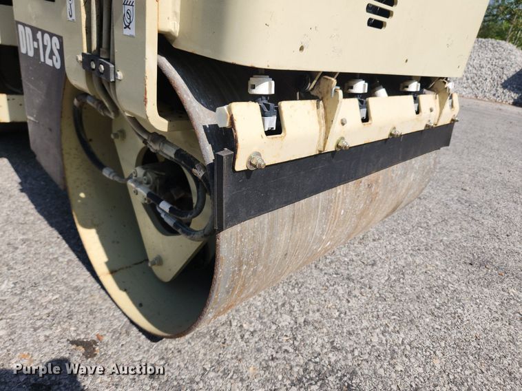 image for item MW9730 Ingersoll Rand DD12S  double drum vibratory roller