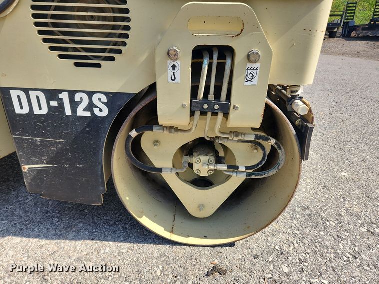 image for item MW9730 Ingersoll Rand DD12S  double drum vibratory roller