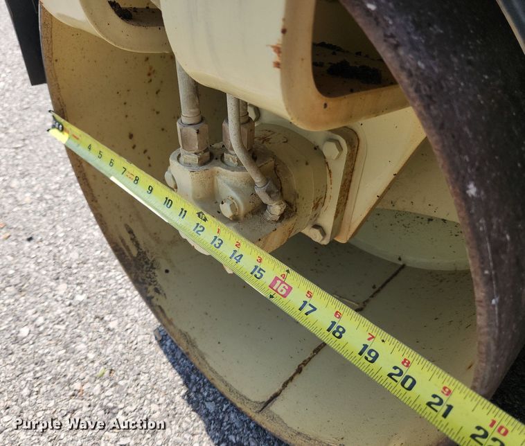 image for item MW9730 Ingersoll Rand DD12S  double drum vibratory roller