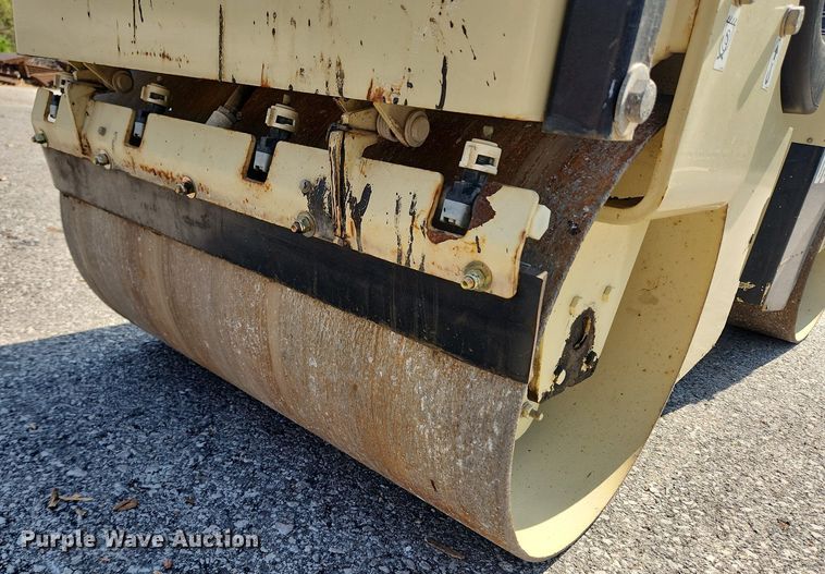 image for item MW9730 Ingersoll Rand DD12S  double drum vibratory roller