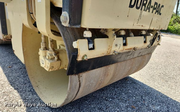 image for item MW9730 Ingersoll Rand DD12S  double drum vibratory roller