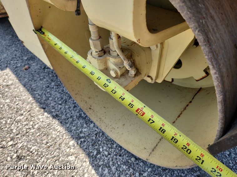 image for item MW9730 Ingersoll Rand DD12S  double drum vibratory roller