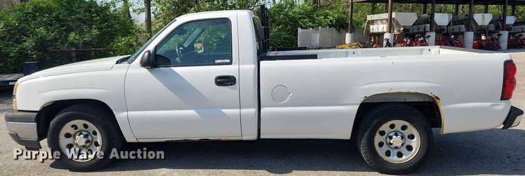 image for item MW9731 2005 Chevrolet Silverado 1500  pickup truck