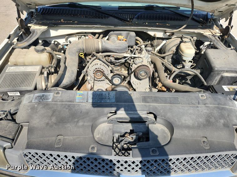 image for item MW9731 2005 Chevrolet Silverado 1500  pickup truck