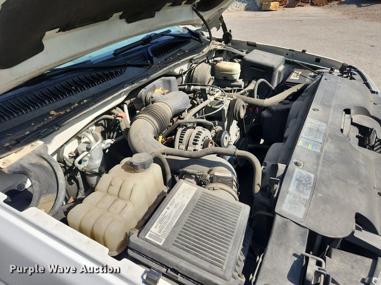 image for item MW9731 2005 Chevrolet Silverado 1500  pickup truck