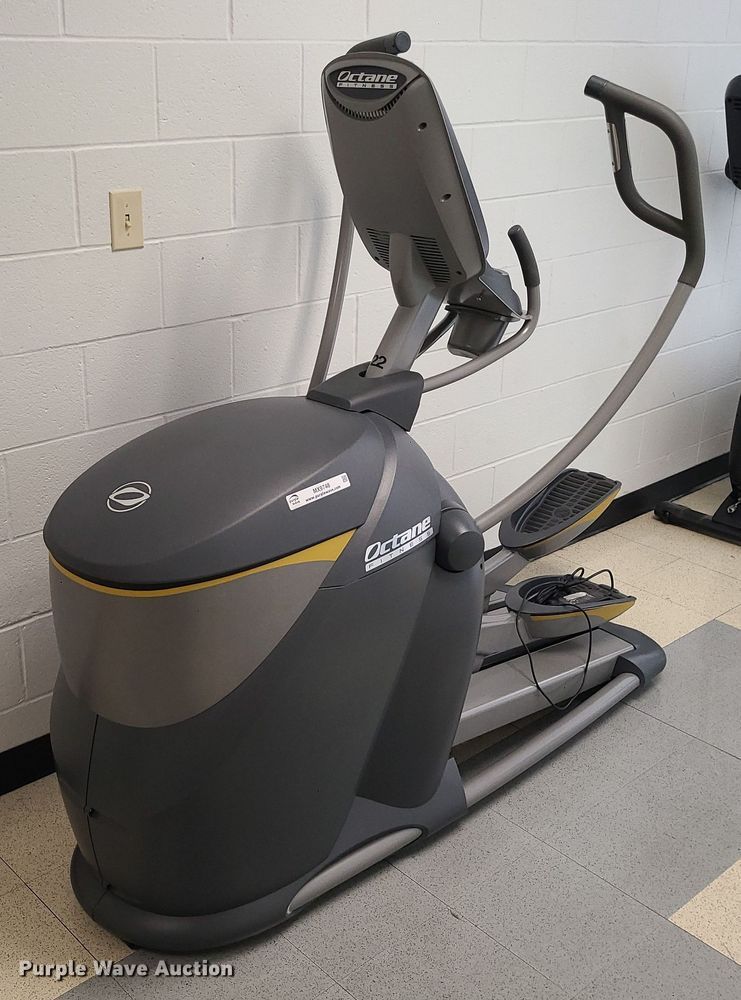 image for item MX9748 Octane Fitness Pro4700 Touch  eliptical