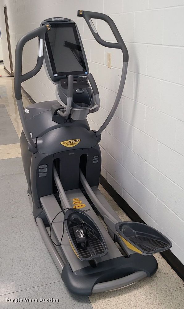 image for item MX9748 Octane Fitness Pro4700 Touch  eliptical
