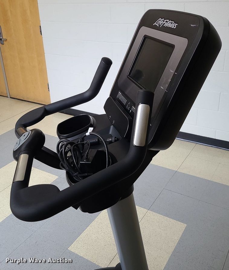 image for item MX9749 Life Fitness Lifecycle  stationary bike