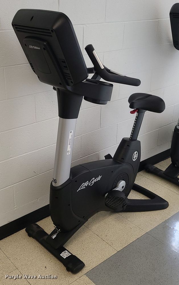 image for item MX9750 Life Fitness Lifecycle  stationary bike