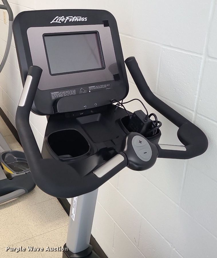 image for item MX9750 Life Fitness Lifecycle  stationary bike