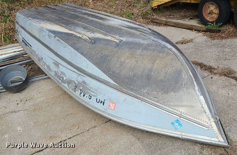 image for item MX9764 Lowe  boat