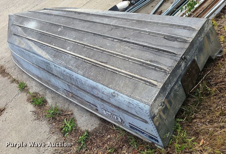 image for item MX9764 Lowe  boat