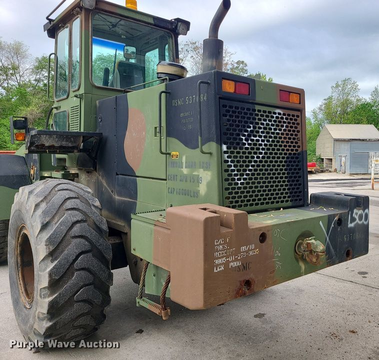 image for item MX9768 2001 John Deere 644EZ  wheel loader