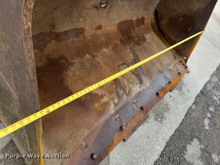 image for item MX9768 2001 John Deere 644EZ  wheel loader