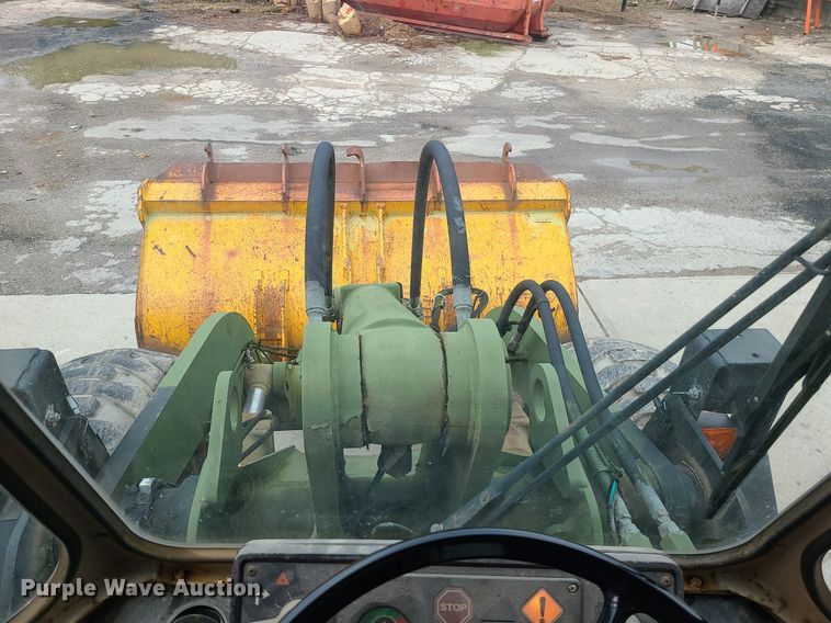 image for item MX9768 2001 John Deere 644EZ  wheel loader