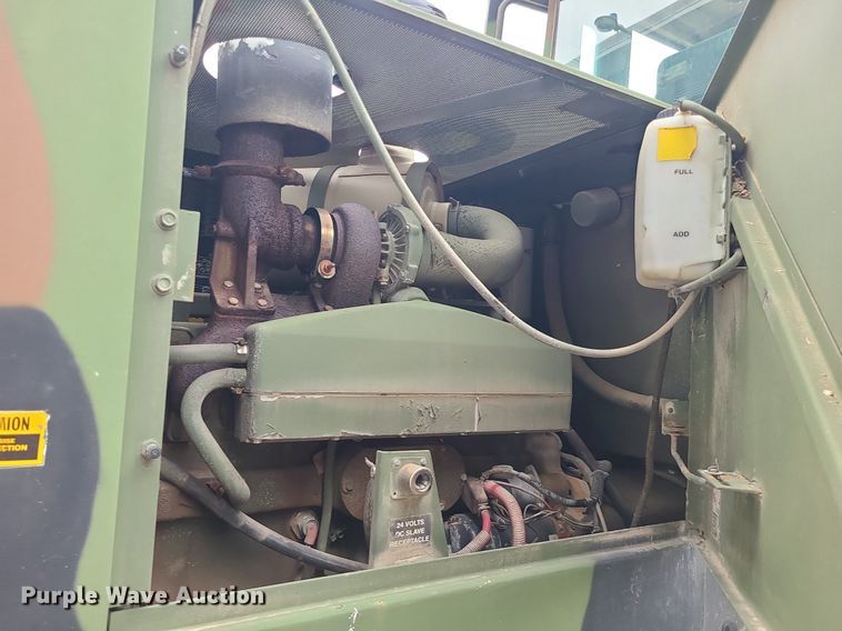 image for item MX9768 2001 John Deere 644EZ  wheel loader