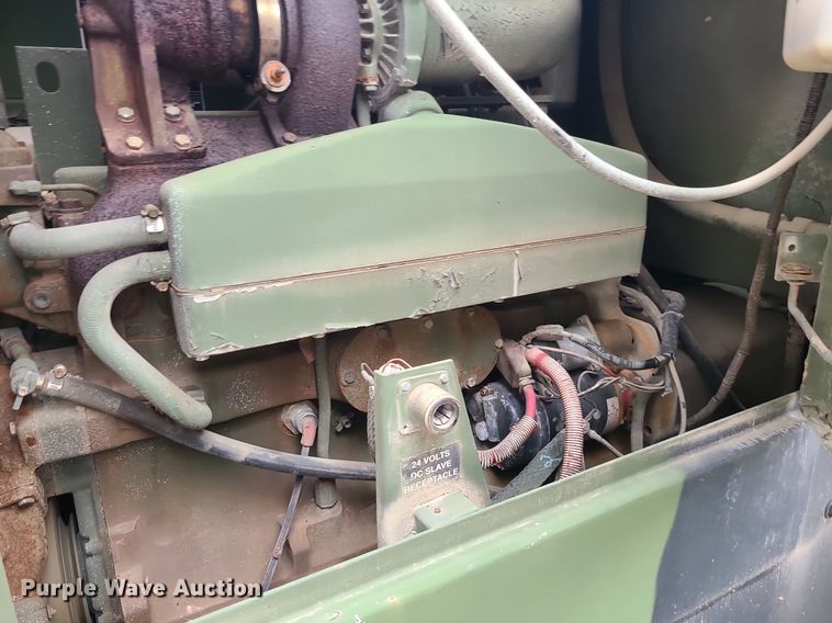 image for item MX9768 2001 John Deere 644EZ  wheel loader