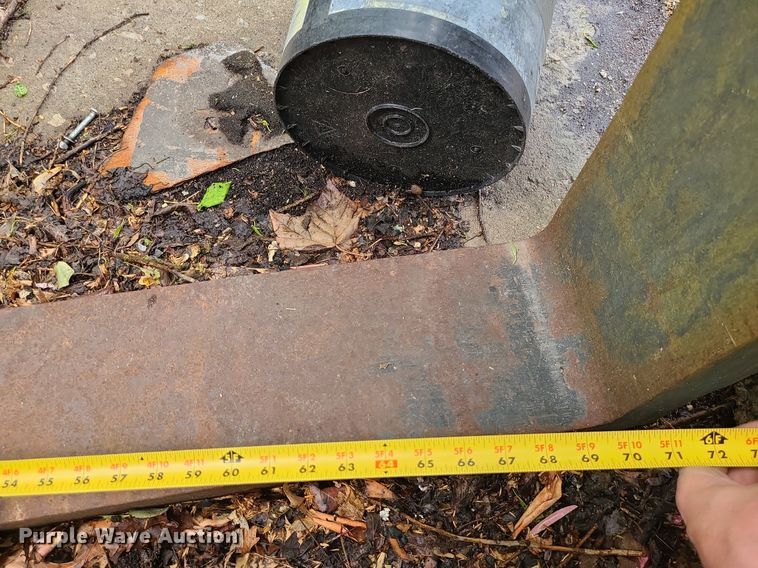 image for item MX9768 2001 John Deere 644EZ  wheel loader