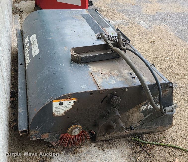 image for item MX9770 2007 Bobcat 72 Sweeper  skid steer broom