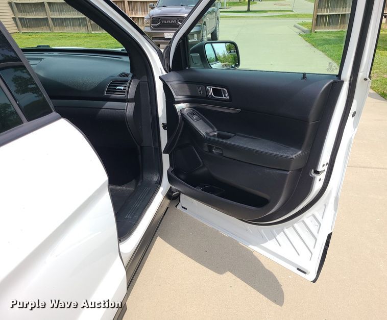 image for item MX9787 2019 Ford Explorer Police Interceptor  SUV