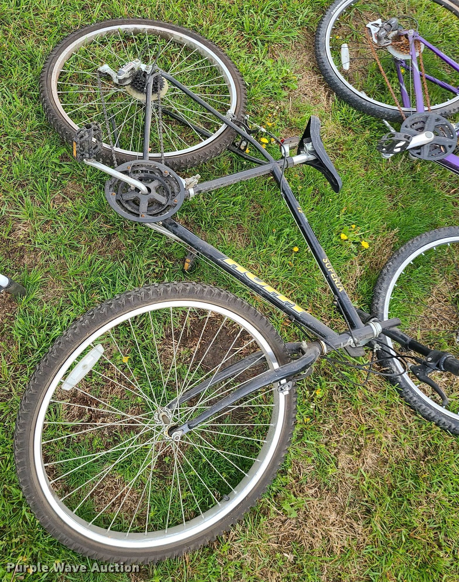 (9) bicycles in North Kansas City, MO Item DC6130 for sale Purple Wave