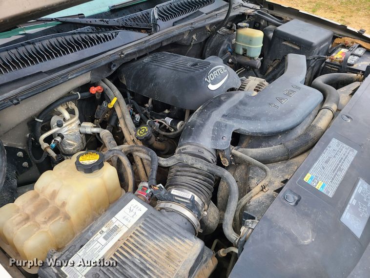 image for item DC6077 2002 Chevrolet Avalanche 1500  pickup truck