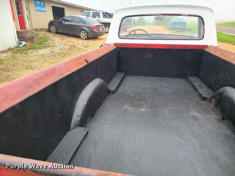 image for item DC6078 1961 Ford F100  pickup truck