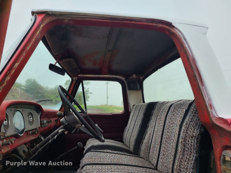 image for item DC6078 1961 Ford F100  pickup truck