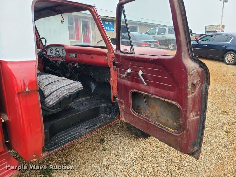 image for item DC6078 1961 Ford F100  pickup truck