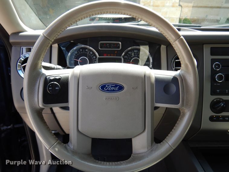 image for item DJ0830 2012 Ford Expedition  SUV