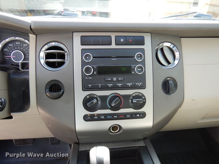 image for item DJ0830 2012 Ford Expedition  SUV