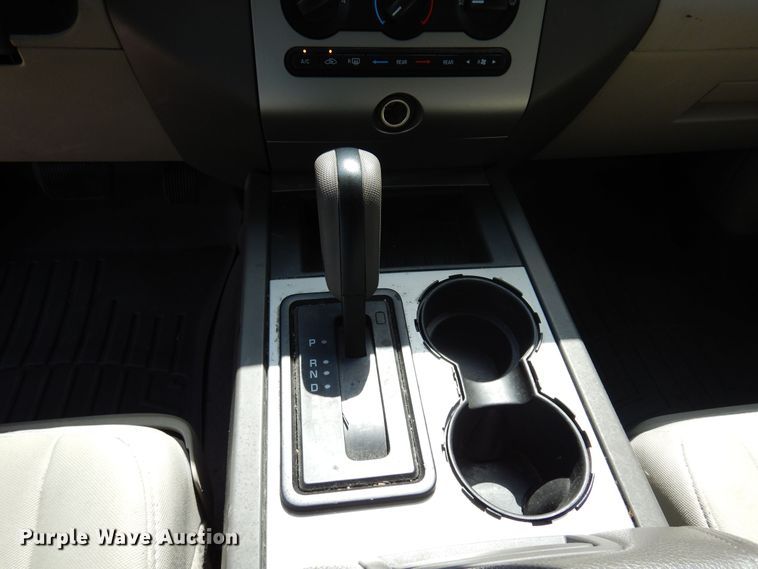 image for item DJ0830 2012 Ford Expedition  SUV